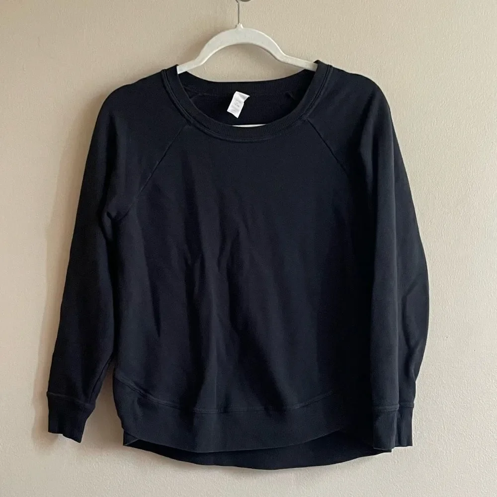 Balance Collection black sweatshirt - Picture 9 of 9
